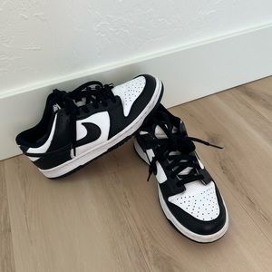 Women’s Nike panda dunk low